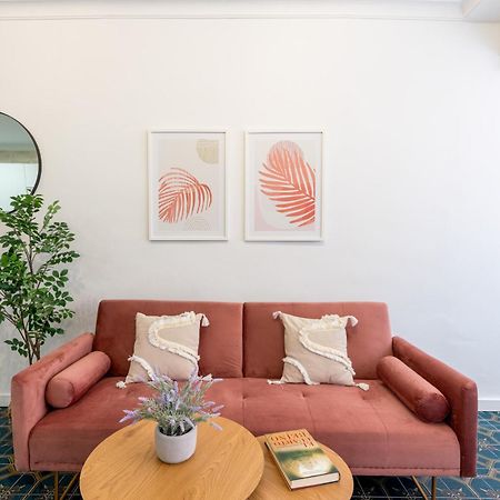 Piso Elegante Y Nuevo De 3 Habitaciones Y 2 Banos Sevilla Exterior foto
