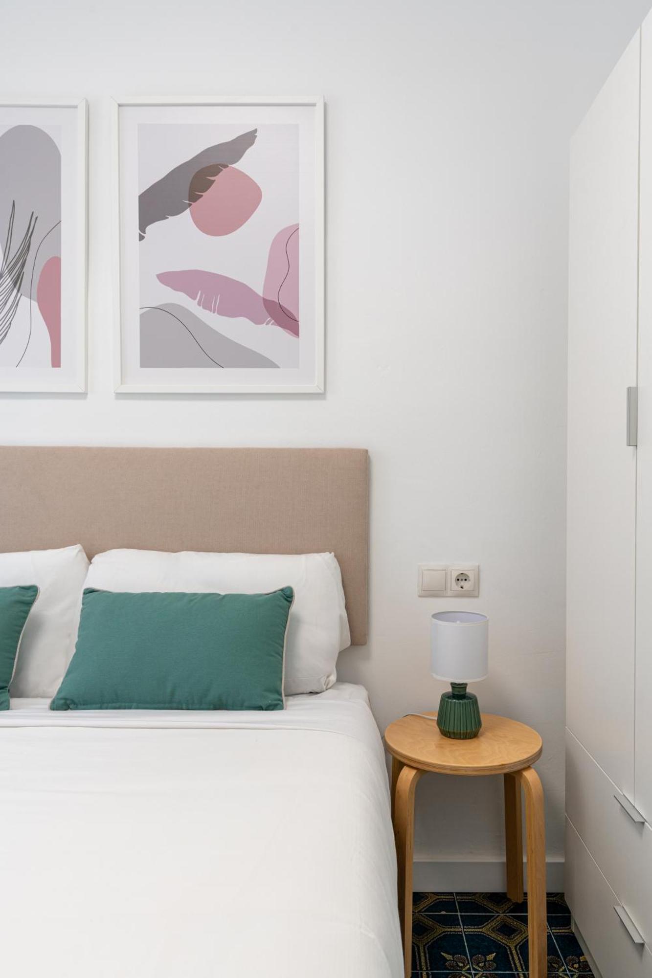 Piso Elegante Y Nuevo De 3 Habitaciones Y 2 Banos Sevilla Exterior foto
